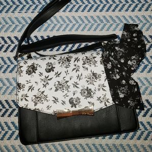 Betsy Johnson cross body bag